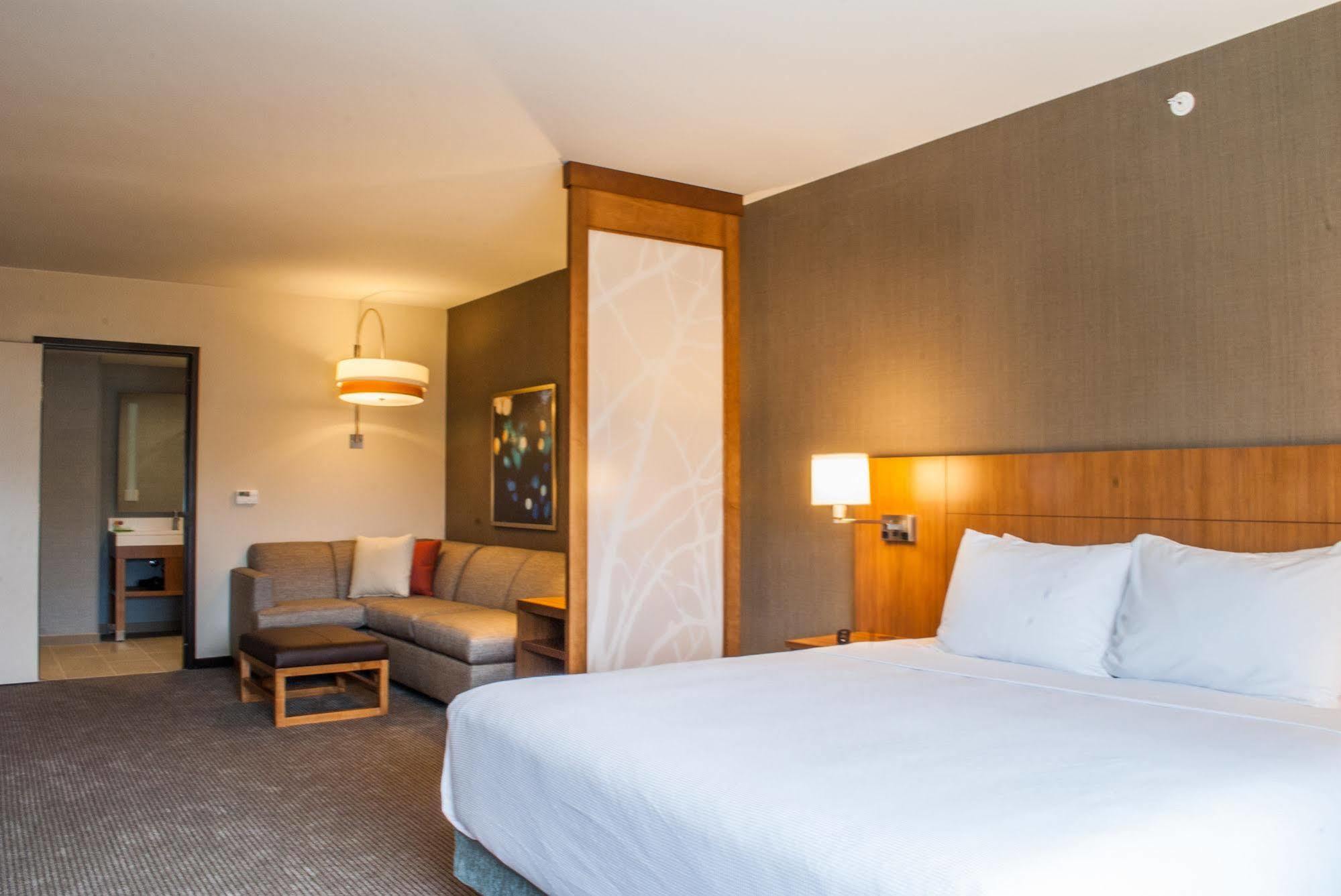 Hyatt Place Blacksburg/University מראה חיצוני תמונה